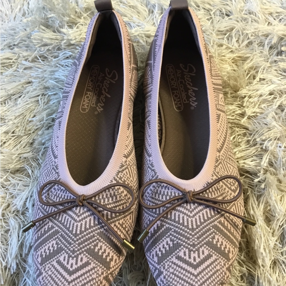 SKECHERS Womens size 8.5 CLEO SNIP KNIT VEGAN SKIMMERS SWEET CLASS MOCHA - Picture 2 of 4